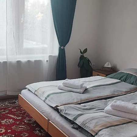 Vikovka V Raji 빌라 투르노브